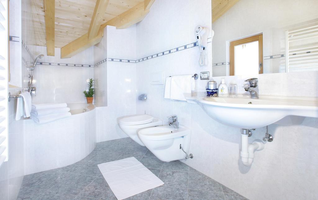 Residence Carin Selva di Val Gardena Ruang foto