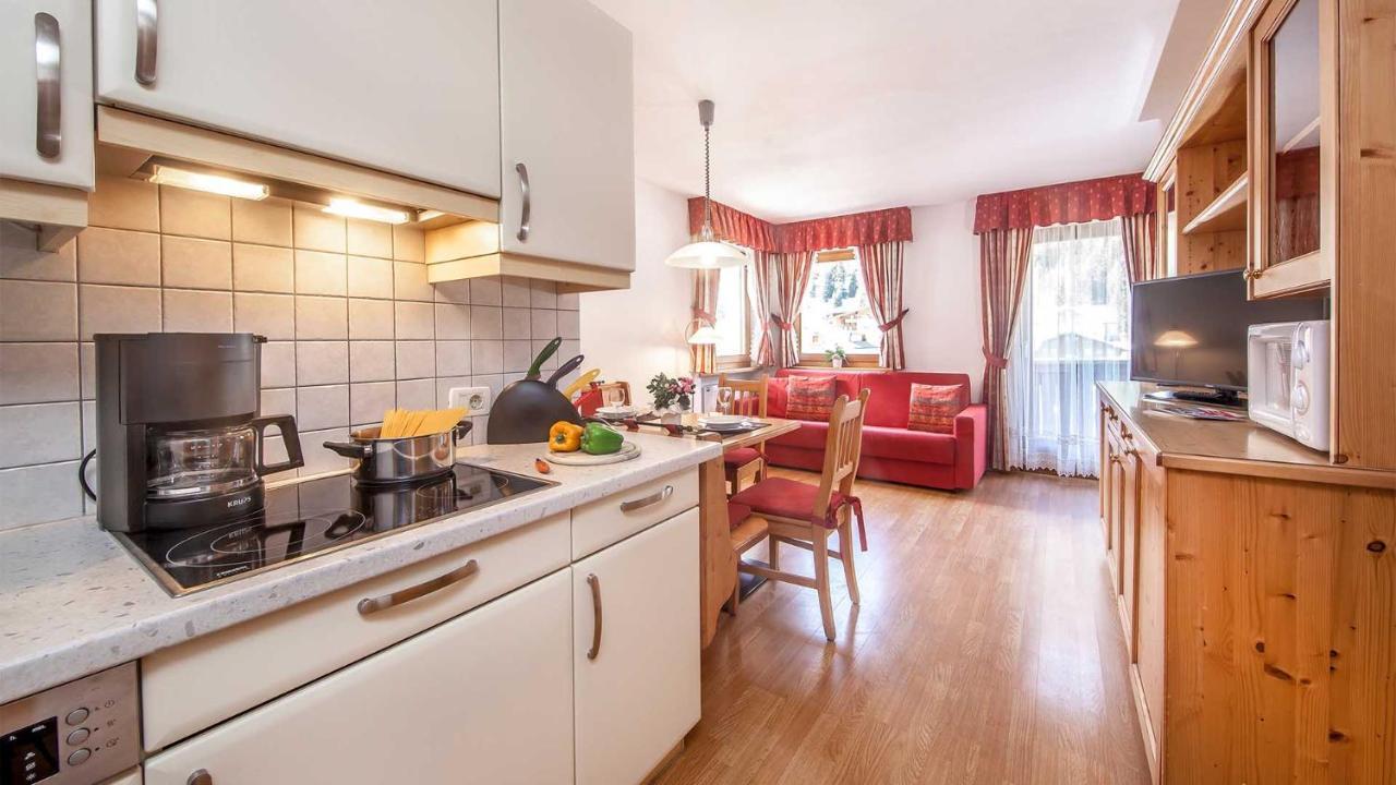 Residence Carin Selva di Val Gardena Bagian luar foto
